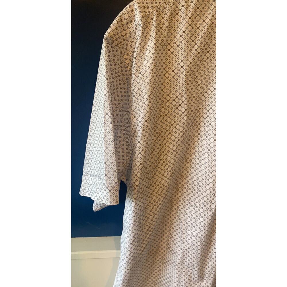 Stitch Note | White Diamond Patterned Short Sleev… - image 2